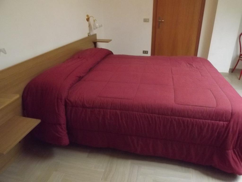Affittacamere Via Carducci Gubbio Exterior foto
