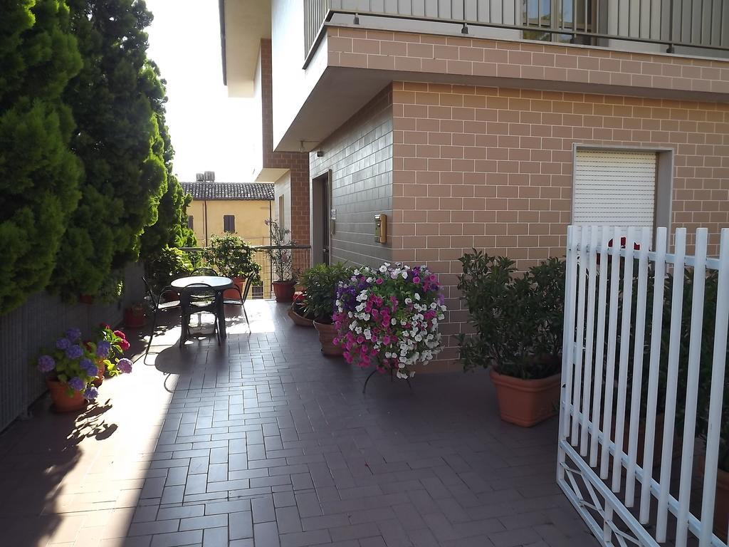 Affittacamere Via Carducci Gubbio Exterior foto